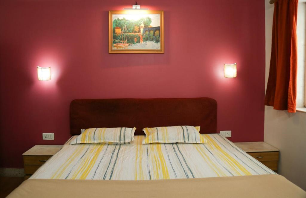 Homestay 5 Min Walk To Osho , Kp7